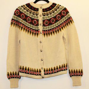 Real wool sweater cardigan - Handmade in Norway
